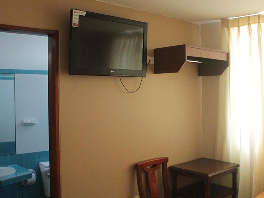 Hotel Jorge Chavez Трухильо Экстерьер фото